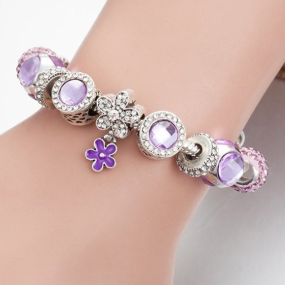 Pandora - Picture 5 of 5